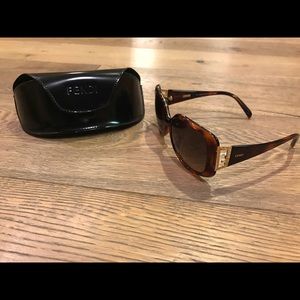 Oversized Fendi Sunglasses